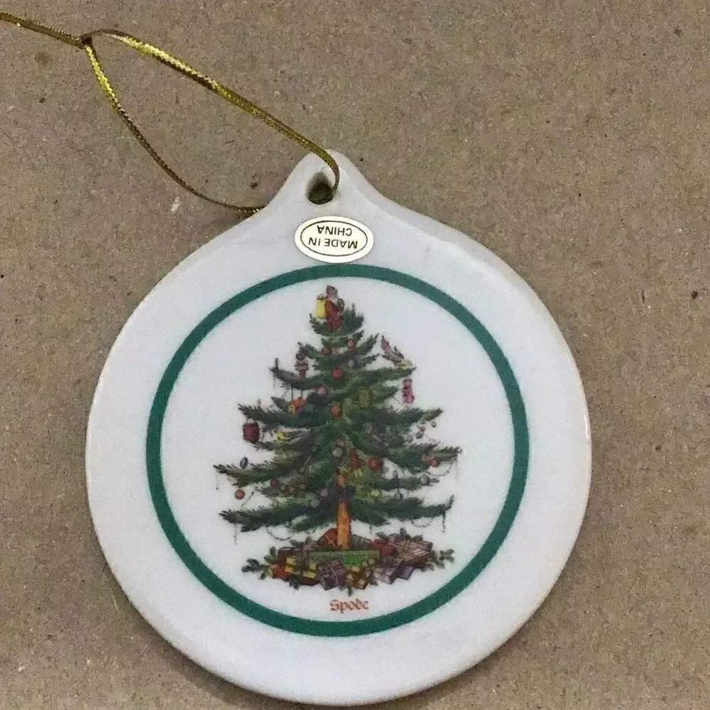 Set of six porcelain desk ornaments mostly Alaskan